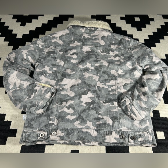 COLD CULTURE, camo, faux shearling jacket!! - Picture 3 of 13